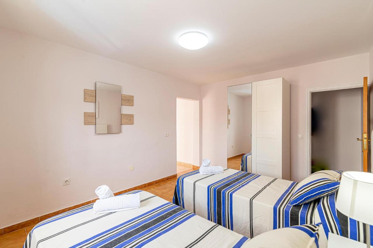 Apartamentos En El Centro De Los Cristianos อาโรนา ภายนอก รูปภาพ