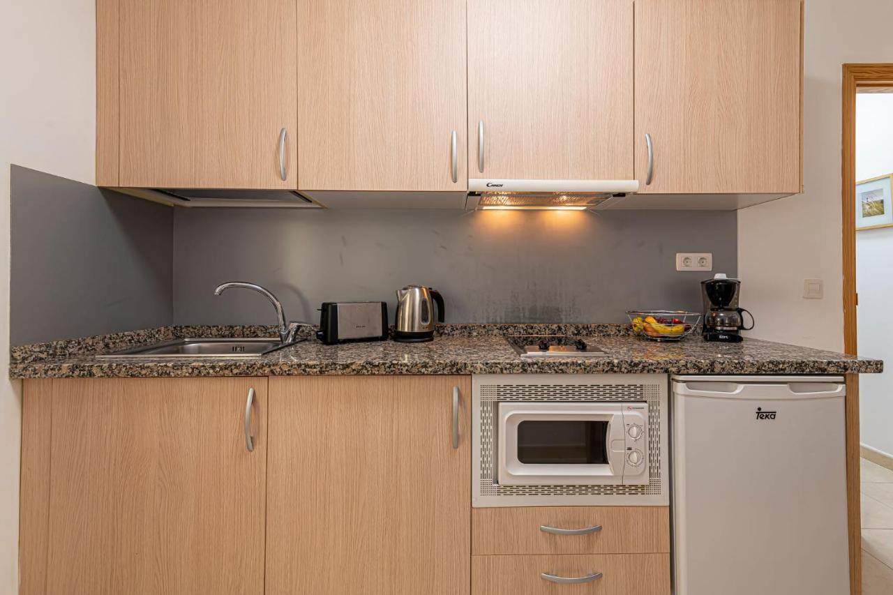 Apartamentos En El Centro De Los Cristianos อาโรนา ภายนอก รูปภาพ