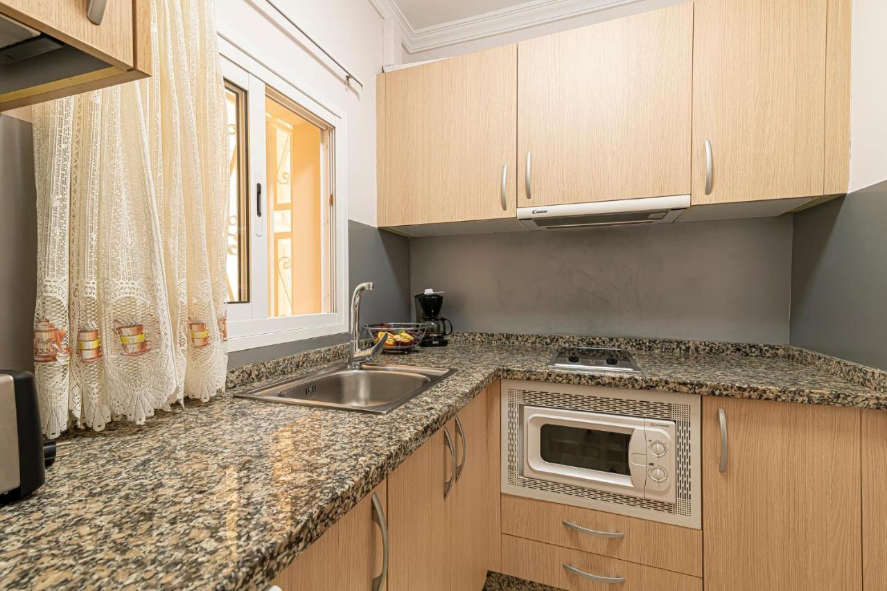 Apartamentos En El Centro De Los Cristianos อาโรนา ภายนอก รูปภาพ