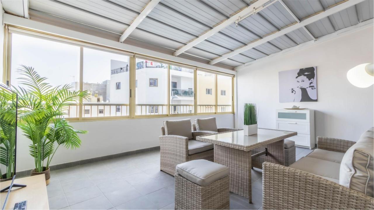 Apartamentos En El Centro De Los Cristianos อาโรนา ภายนอก รูปภาพ